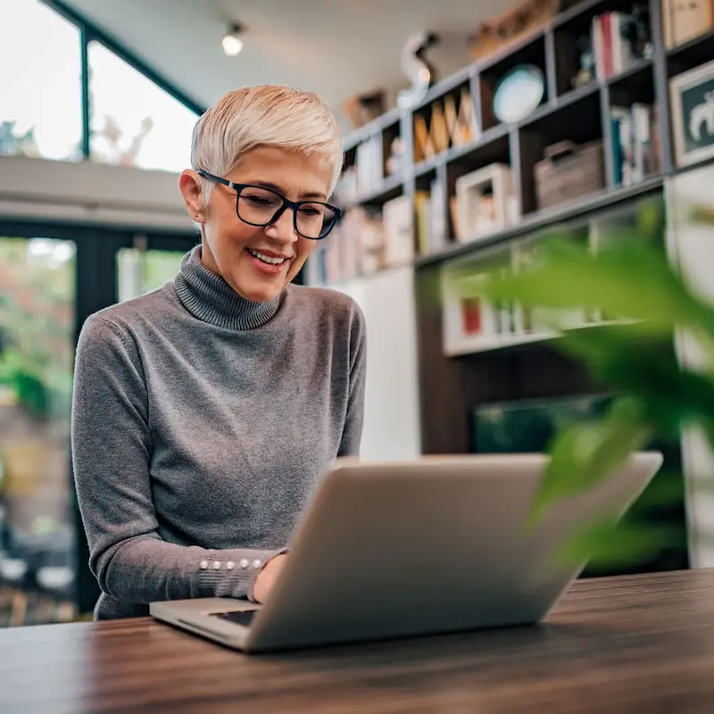 Tiedolla johtaminen ja henkilöstön hyvinvointi – strategisen HR-johtamisen ydin